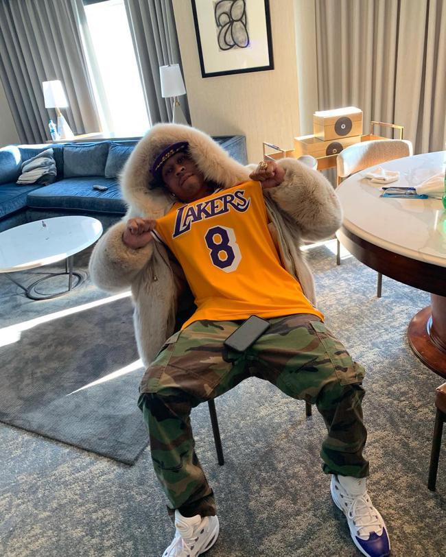 牛棚在高杠 牛棚在高杠